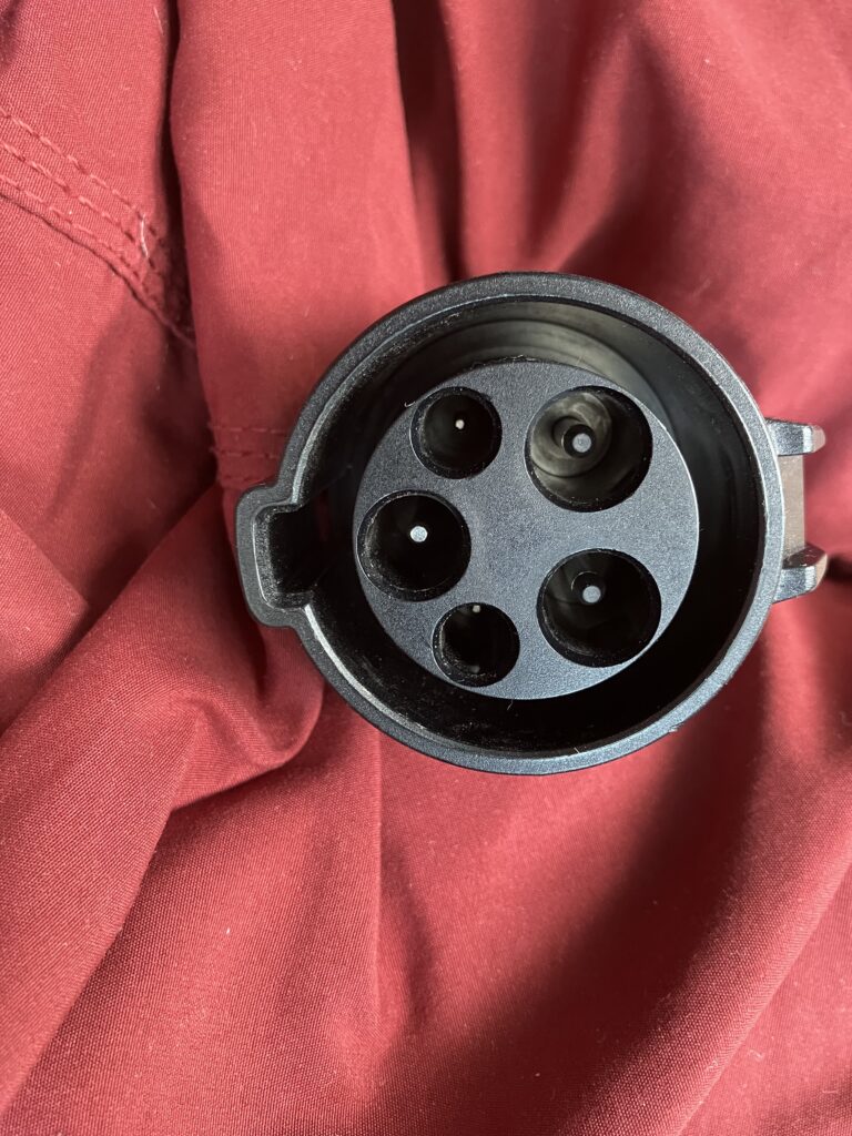 Tesla 정품 J1772→NACS 어댑터